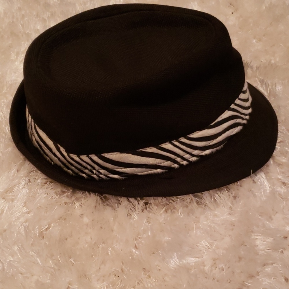 Hat - Picture 2 of 3